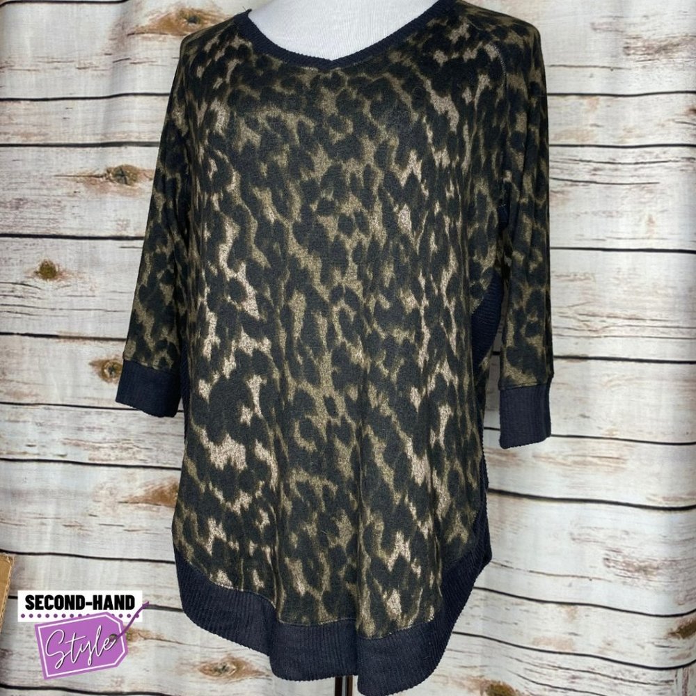 Maurices Super Soft Animal-print 3/4 Sleeve Sweatshirt